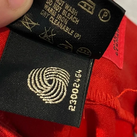 NWT Vintage Escada Women’s Euro 36 Bright Red Wool Blend Pleated Trousers - Picture 15 of 15